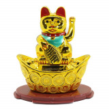 Pisica norocoasa maneki neko solara aurie pe pepita cu monede - 11cm, Stonemania Bijou