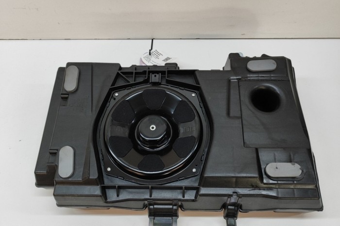 Subwoofer LAND ROVER RANGE ROVER EVOQUE L538 2015 OEM: BJ32-18808-EB | 30376871