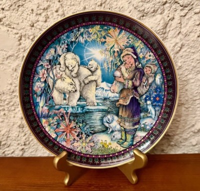 FARFURIE HEINRICH VILLEROY BOCH- COLECTIA &amp;quot;SALVAREA URSILOR POLARI DIN GROENLANDA&amp;quot; D19,5CM foto