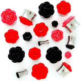Plug &icirc;n formă de șa, cu trandafir 3D - Lățime: 4.5 mm, Culoare Piercing: Roșu