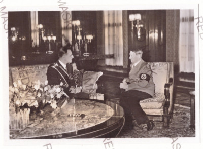 732 - HITLER discussing with Grigore GAFENCU Foreign Minister - press photo 1939 foto