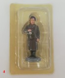 Figurina Armata Rosie - Asistenta Medicala in uniforma de iarna 1941 (4)