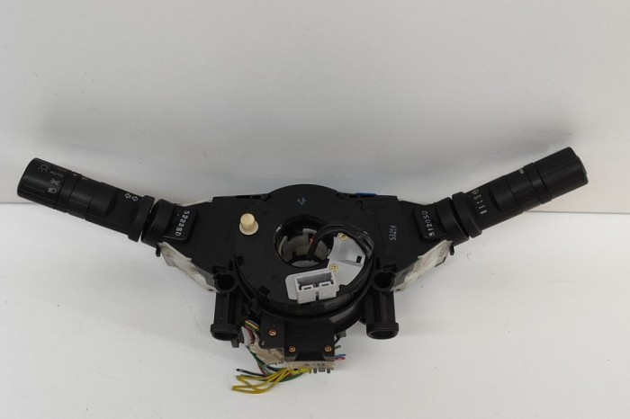Maneta semnalizare ștergătoare INFINITI FX 2005 OEM: 25540-AM620,25260-CA000,47945-AL700 28995724