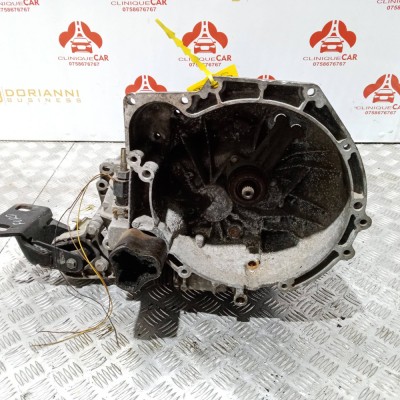 Cutie de viteze manuala 5 trepte Ford Ka 1.3 B 2001 96wt-7f096-cc foto