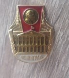 M3 L 56 - insigna - tematica orase - Leningrad - Fosta URSS, Europa