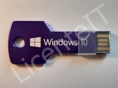 Stick USB Windows 10 - Instalare + Antivirus Gratuit foto