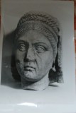 Fotografie, Cap de statuie, gasit in Ardeal