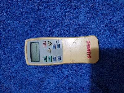 Telecomanda aer conditionat / telecomenzi aer conditionat ORIGINALE, SUMEC , stare foarte buna, perfect functionala !! foto