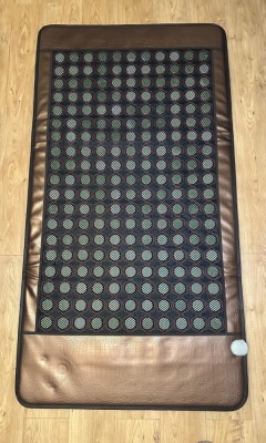 Saltea cu pietre de jad foto