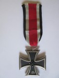 Cumpara ieftin Germania medalia Crucea de Fier 1939 clasa a II-a replica din argint in stare foarte buna,dimensiuni:44 x 43,5 mm,greutate:34,80 grame