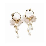 Cercei cu perle rotunzi si lanturi