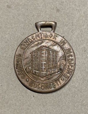 Medalie căminul studenților &amp;icirc;n medicină București foto