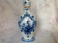 Carafa vintage din ceramica dura, Delft foto