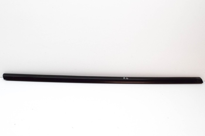 Chedar geam ușă dreapta față TESLA MODEL Y 2021 OEM: 1495711-00-D 20598900