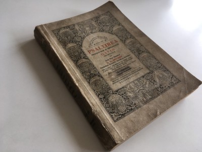 PSALTIREA 1943 TALMACITA DE PATRIARHUL NICODIM TIPARITA IN ZILELE REGELUI MIHAI I COMPLETA! STARE EXCELENTA: FORMAT PUTIN MAI MARE, &amp;quot;DE CULT&amp;quot; foto