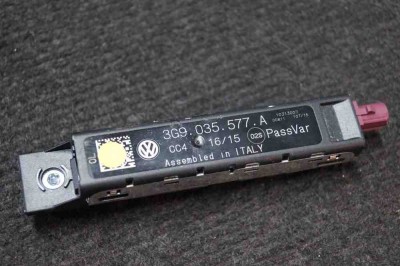 Amplificator de antena VW PASSAT Variant B8 3G5 2015 OEM: 3G9035577A foto