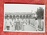 Fotografie, prietene la plimbare, 1961