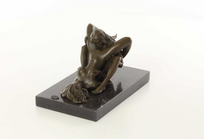 Doua femei - statueta erotica din bronz pe soclu din marmura EC-26