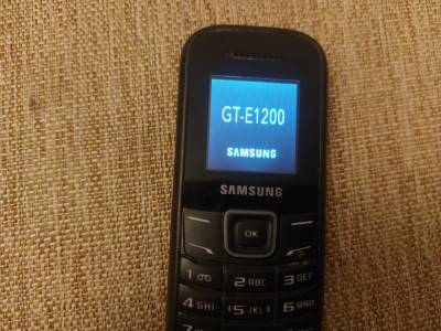 Telefon Rar Samsung Pusha E1200 Black Liber retea Livrare gratuita! foto