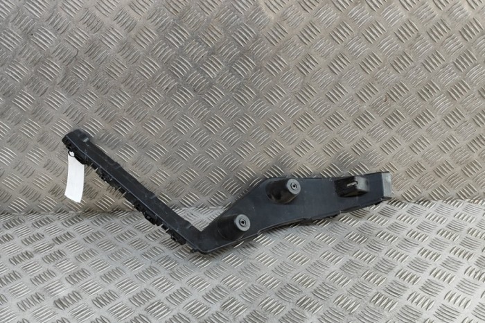 Suport bara de protecție st&acirc;nga spate MASERATI LEVANTE SUV M161 2016 OEM: 670032728 30768426