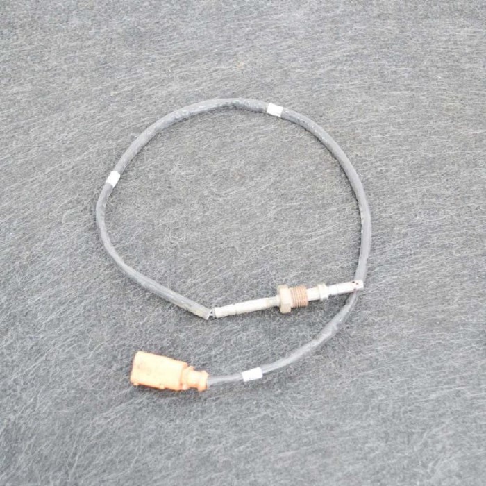 Senzor de temperatură VW GOLF VII 5G1, BQ1, BE1, BE2 2013 OEM: 04L906088B 3398588