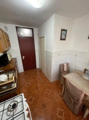 Apartament 2 camere decomandat , central Alexandria
