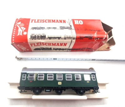 vagon pers ( in cutie ) Fleishmann 5091 ( HO ) 1 : 78 trenulet colectie Diorama cai ferate foto