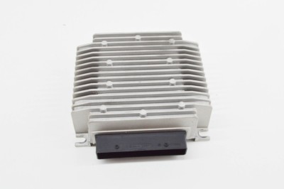 Amplificator de sunet TESLA MODEL X 2020 OEM: 1004833-10-A 21157542 foto