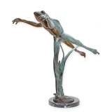 Broasca sarind-statueta din bronz cu un soclu din marmura TBA-43