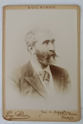 FOTOGRAF EUGEN PIROU , PARIS , PORTRETUL LUI JOSE DE HEREDIA ( 1842 -1905 ), POET FRANCEZ , FOTOGRAFIE CABINET , SFARSIT DE SECOL XIX foto