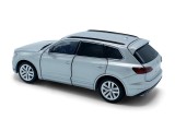 Macheta Volkswagen Touareg / lumina, sunet and coteste roti fata / argintiu Tayumo 1/32