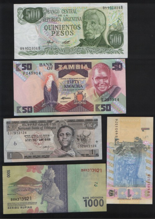 Set 5 bancnote de prin lume adunate (cele din imagini) #70