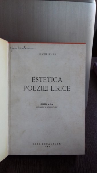 ESTETICA POEZIEI LIRICE - LIVIU RUSU