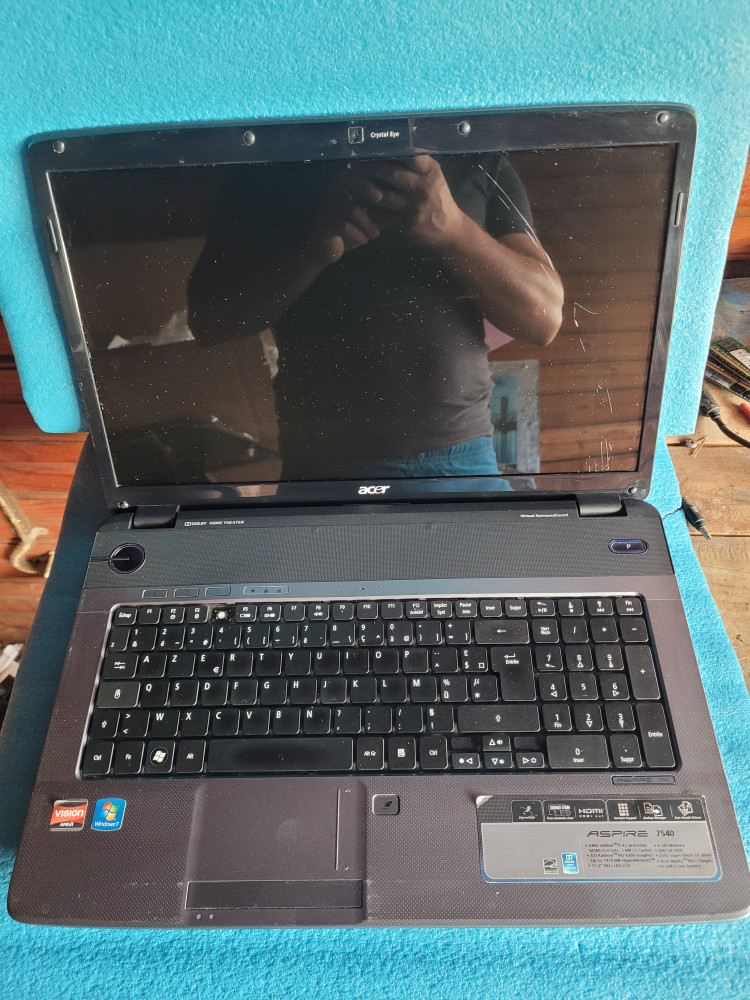 Laptop ACER Aspire 7540 - incomplet - pentru piese - | Okazii.ro