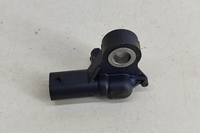 Senzor de impact st&acirc;nga spate LAND ROVER RANGE ROVER VELAR L560 2018 OEM: FK72-14BS42-AA 27529852