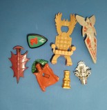 Set 7 piese: Playmobil idol incas si scut, Imaginex tron King Lion si pelerina Lost Fortress, Fireguard Batman 1995, onament dop, scut Kestrel lost19