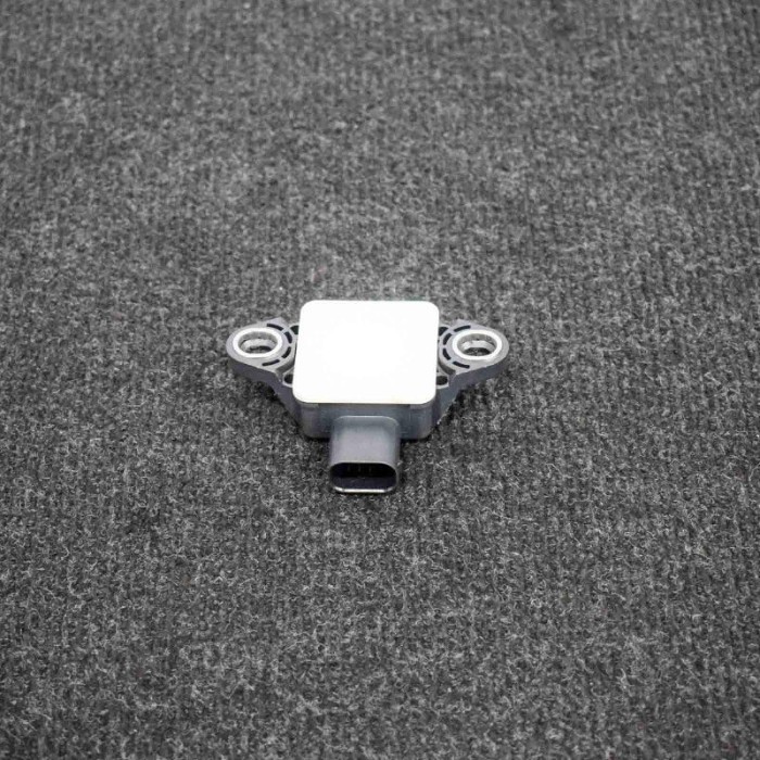 Senzor de accelerație MERCEDES-BENZ E W212 2015 OEM: A00090591010265005876 3719357