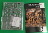 Kit U.S. PARATROOPERS (1944) Firma MASTER BOX MB Cod 3510 Scara 1/35 DIORAMA MACHETA FIGURINE ASAMBLARE HOBBY WWII SOLDAȚI GERMANI AMERICANI RUȘI 52, 1:32