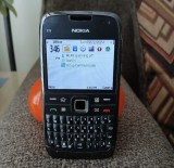 Nokia E73