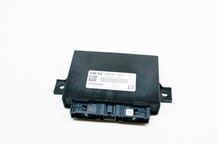 VW ID.3 E11 2020 OEM: A3C0754340000,0EA907425C SKU: 13973911