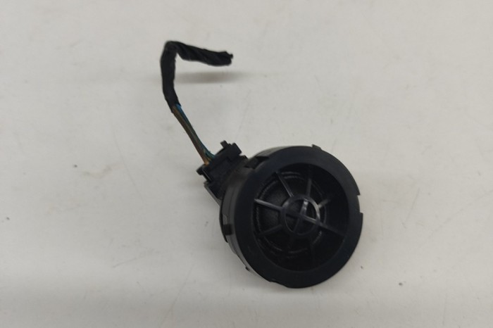 Difuzor ușă dreapta față CHEVROLET ORLANDO J309 2012 OEM: 13240946 30058643