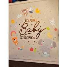 Keepsake Baby Scrapbook (Album cu amintiri pentru bebelusi - carte in limba engleza)