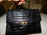 Poseta vintage piele crocodil , lacuita usor ,de mina , anii 60