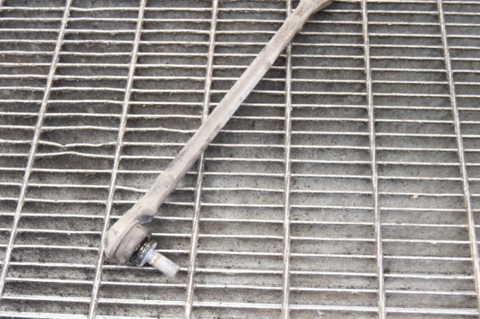 Bieleta stabilizatoare dreapta față MERCEDES-BENZ E W212 2012 OEM: A2123201289 12184683