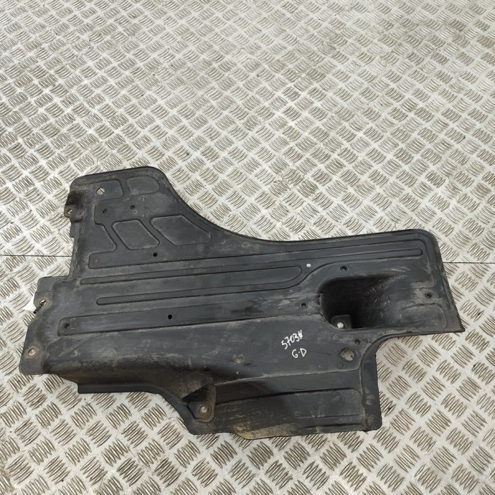 Scut motor dreapta spate VOLVO V70 III BW 2014 OEM: 30736341