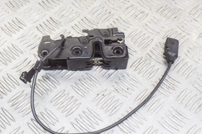 &amp;Icirc;ncuietoare capota AUDI Q5 8R 2016 OEM: 8K0823509F | 12134464 foto