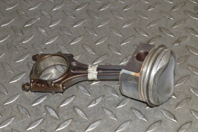 Piston VW GOLF V 1K1 2007 OEM: 06da 13976398 foto
