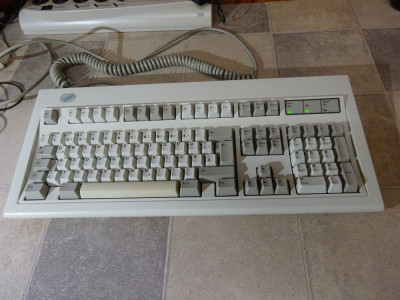 Tastatura vintage mecanica IBM 1391403 /ps2 foto