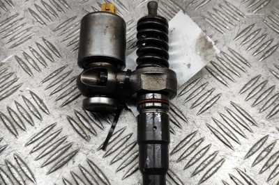 Injector de combustibil LAND ROVER DEFENDER L315 2005 OEM: BEBE2A01001,MSC000030 | 28258918 foto