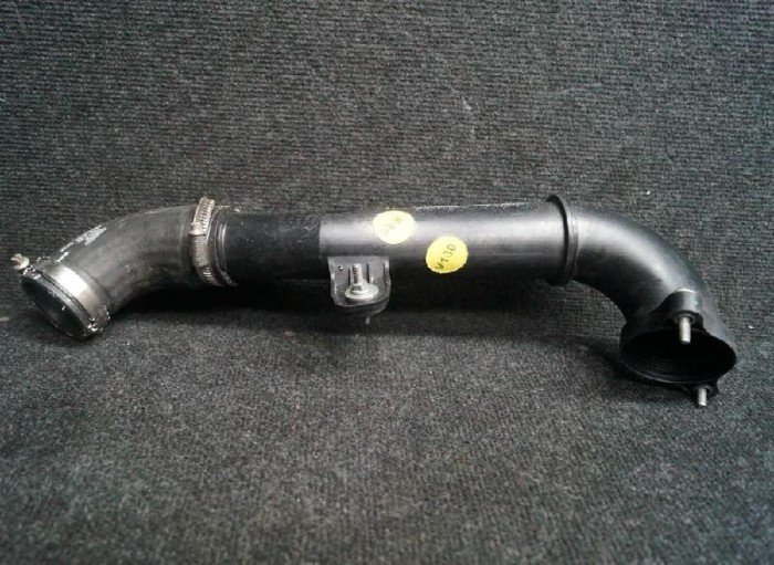 Furtun intercooler AUDI A6 4G2, C7, 4GC 2012 OEM: 04L145770C 2154526